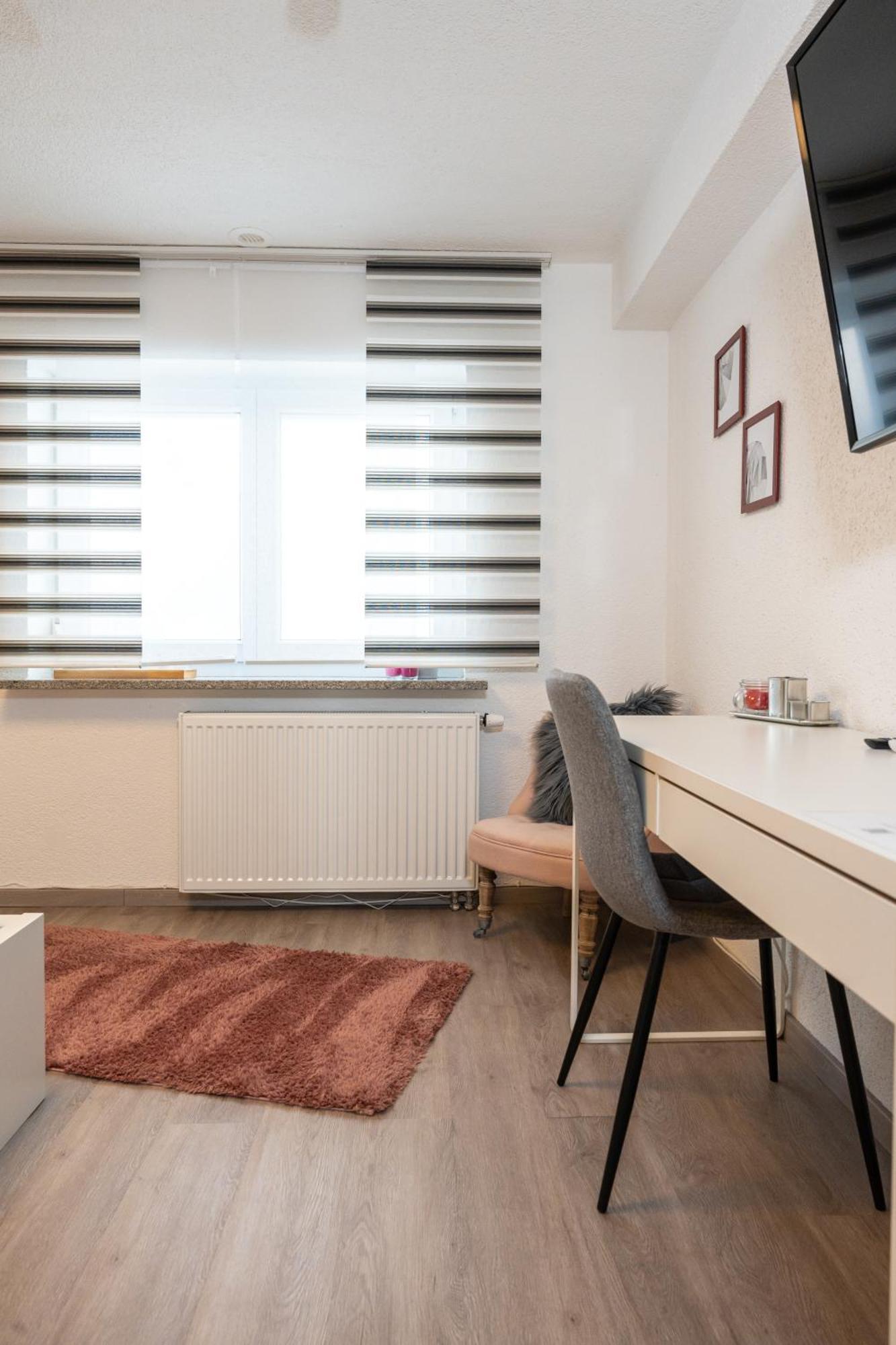 Modern House With Pool - 3 Bedrooms 2 Bathrooms Memmingen Esterno foto