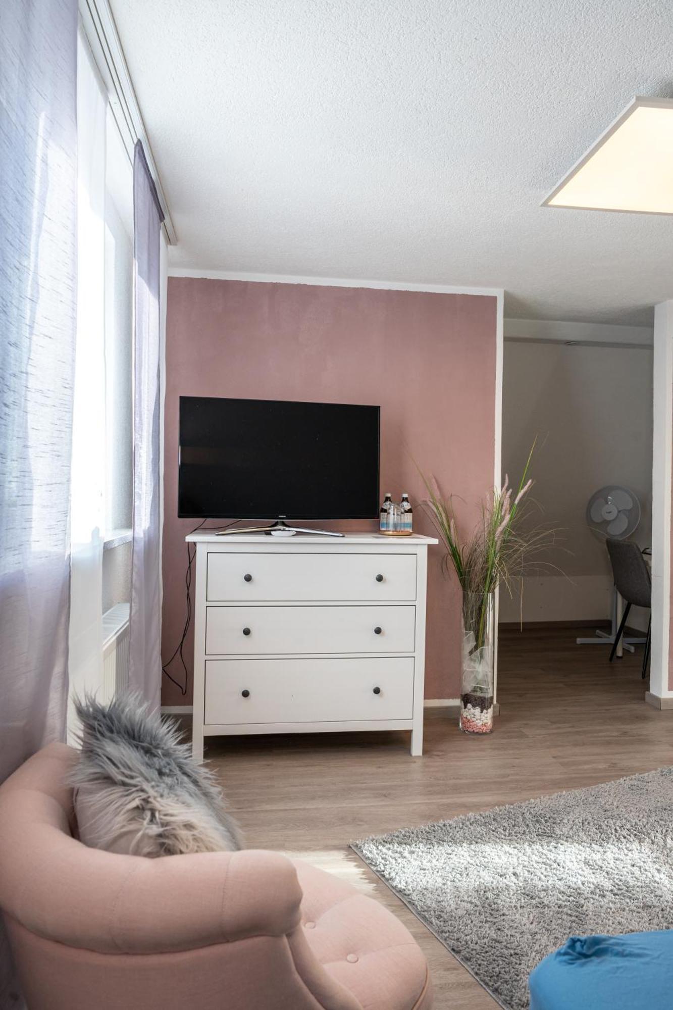 Modern House With Pool - 3 Bedrooms 2 Bathrooms Memmingen Esterno foto